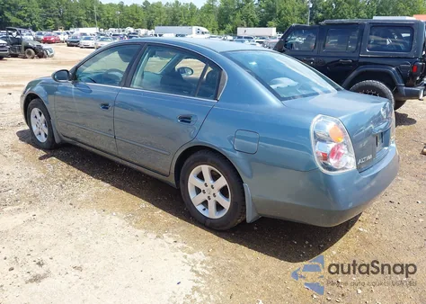 2002 Nissan Altima 2.5 S из США, поврежденный, VIN 1N4AL11D72C716002